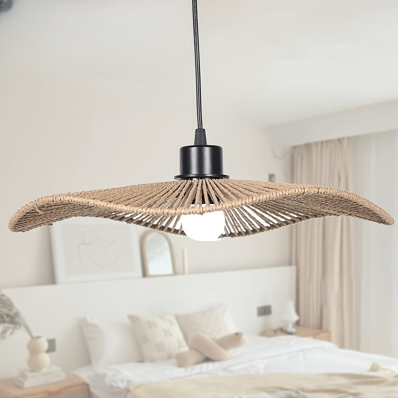Pantalla de lámpara sencilla con diseño tejido chic en estilo bohemio, elementos rústicos vintage creativos y detalles en metal negro, ideal para comedores, bares, espacios de té zen y decoración de Airbnb o habitaciones