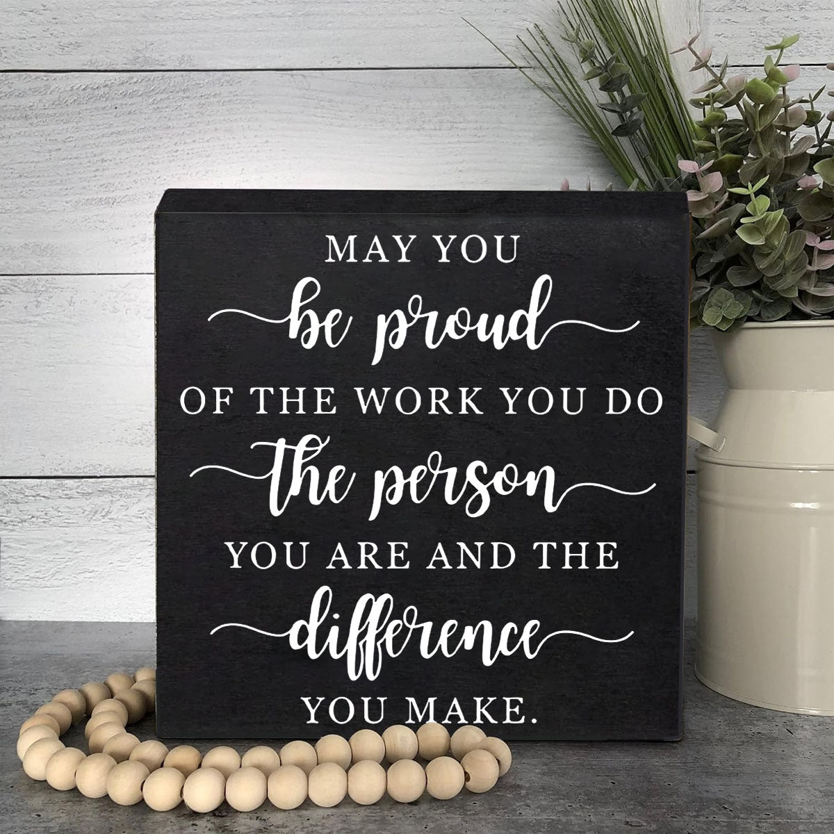 Decoración Divertida para el Escritorio de Despedida - El Regalo Perfecto para la Despedida, Jubilación o Nuevo Trabajo para Compañeros de Trabajo y Jefes - No Necesita Energía, Hecho de Madera Sintética Duradera