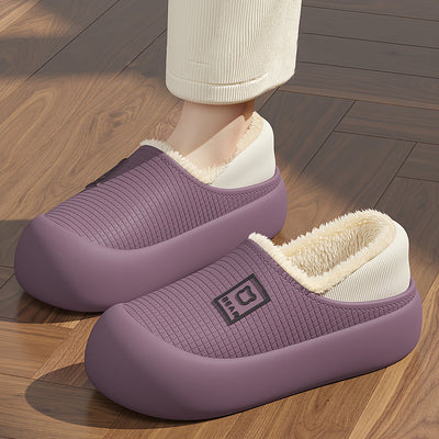 Zapatillas cómodas para mujer - Material suave de EVA con forro de felpa, color lila claro y negro, ideales para el confort en interiores en invierno, estilo casual para el hogar.