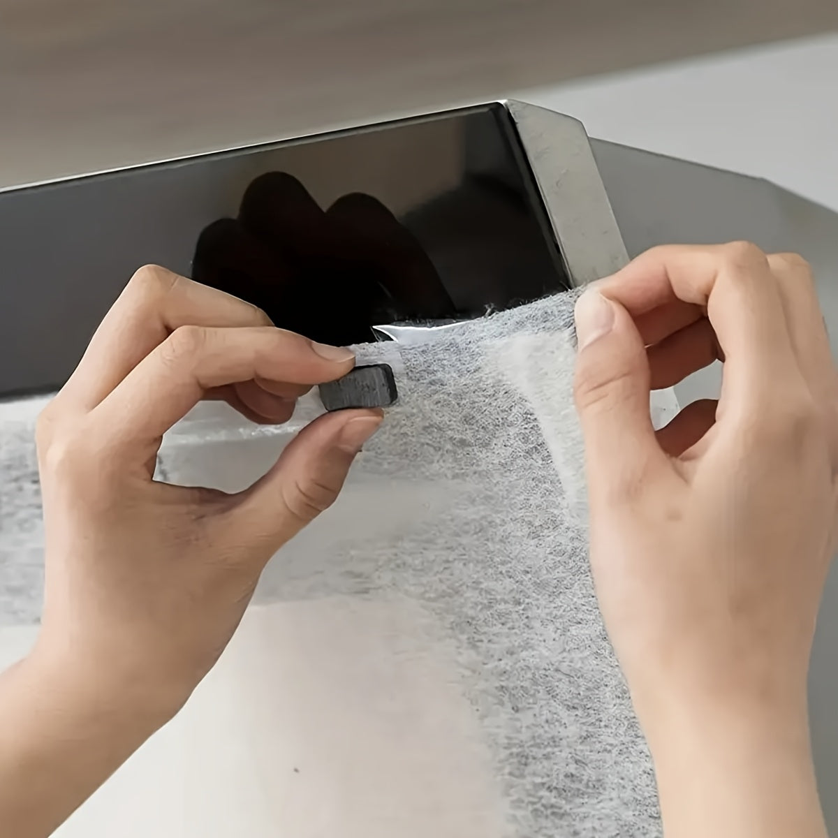 1 unidad de papel de filtro absorbente de aceite para campana de cocina tipo rollo - Pegatina blanca a prueba de aceite, filtro de ventilador de escape de cocina a prueba de humo, membrana de filtro de alta temperatura absorbente de aceite para campana d