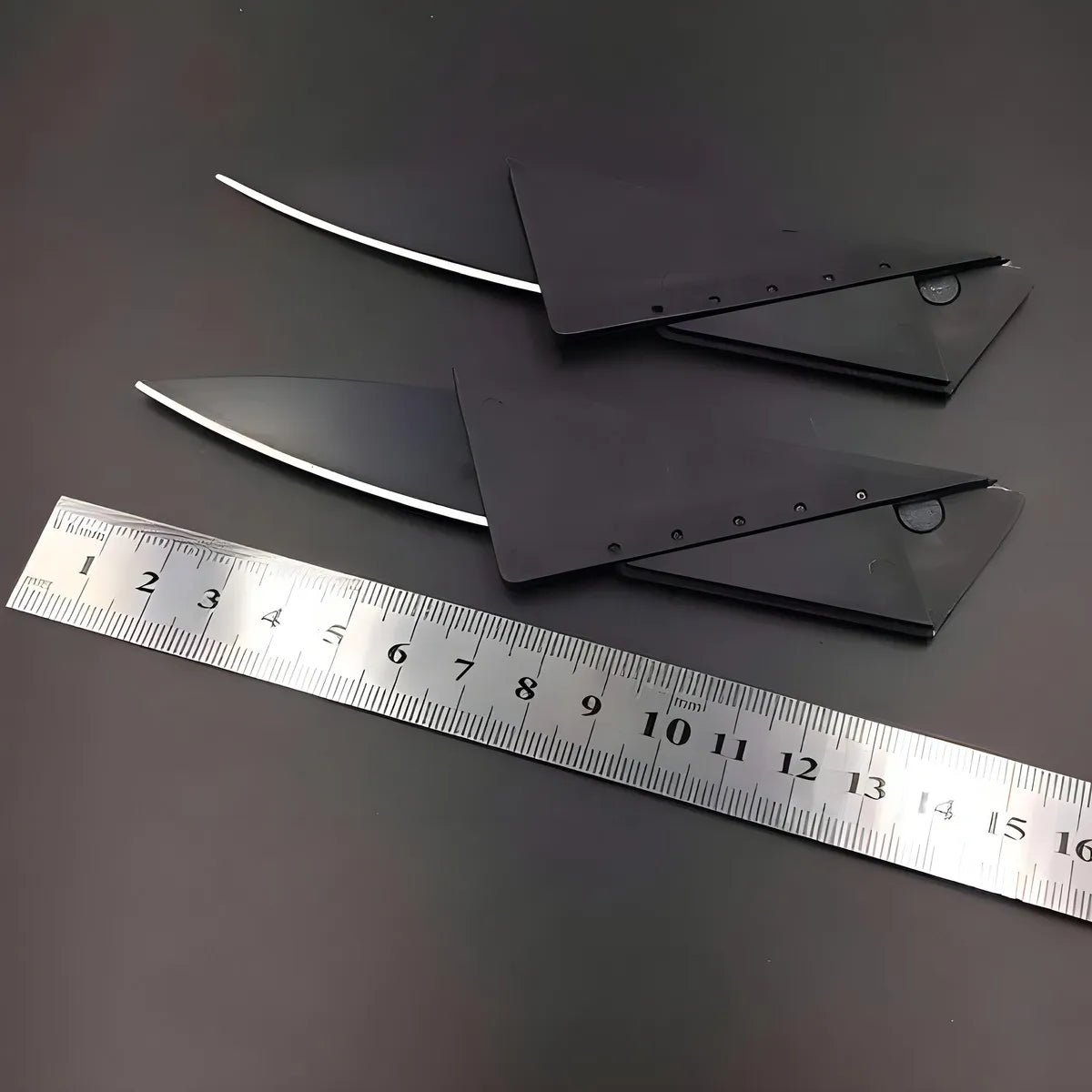 Tarjeta portátil plegable con cuchillo, cartera negra, defensa personal
