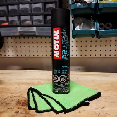 Lavado En Seco Motul E9 Wash & Wax Limpiador X2 Und