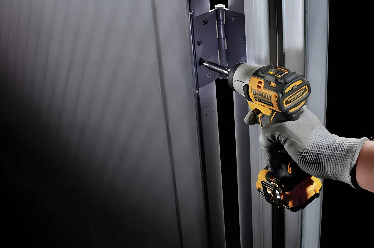 Dewalt Kit De Taladro De Impacto Inalámbrico 12v Sin Escobas Amarillo Dcd801f2