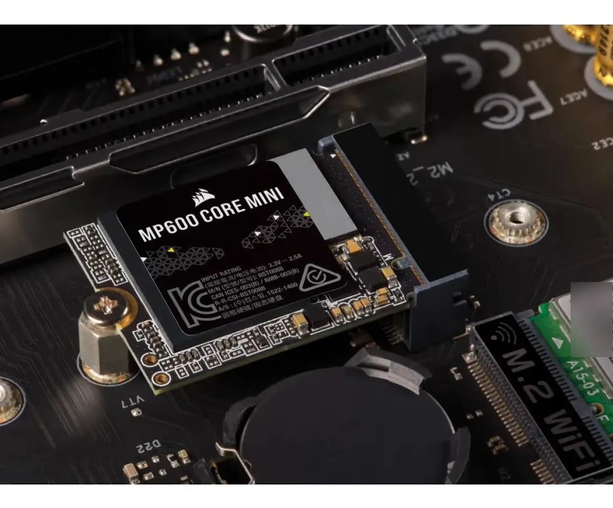 Corsair Mp600 Mini Pro 2 TB Nvme Pcie X4 Gen4 SSD 2 M.2 2230 SSD de hasta 5000 MB/s de lectura, escritura secuencial máxima de hasta 3800 Mbps CSSD-F2000 Gbmp600 Color negro