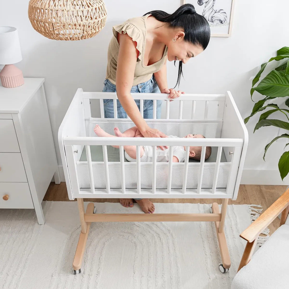 Cuna Lateral De Madera Comfy Cubs - Ultra Segura Y Elegante
