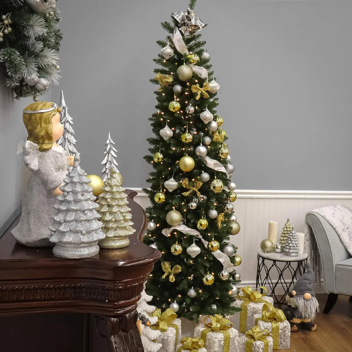Árbol Artificial Delgado Kingswood Fir 9 Pies