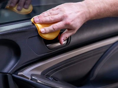 Meguiar´s Ultimate Protectant - Restaurador Partes Negras
