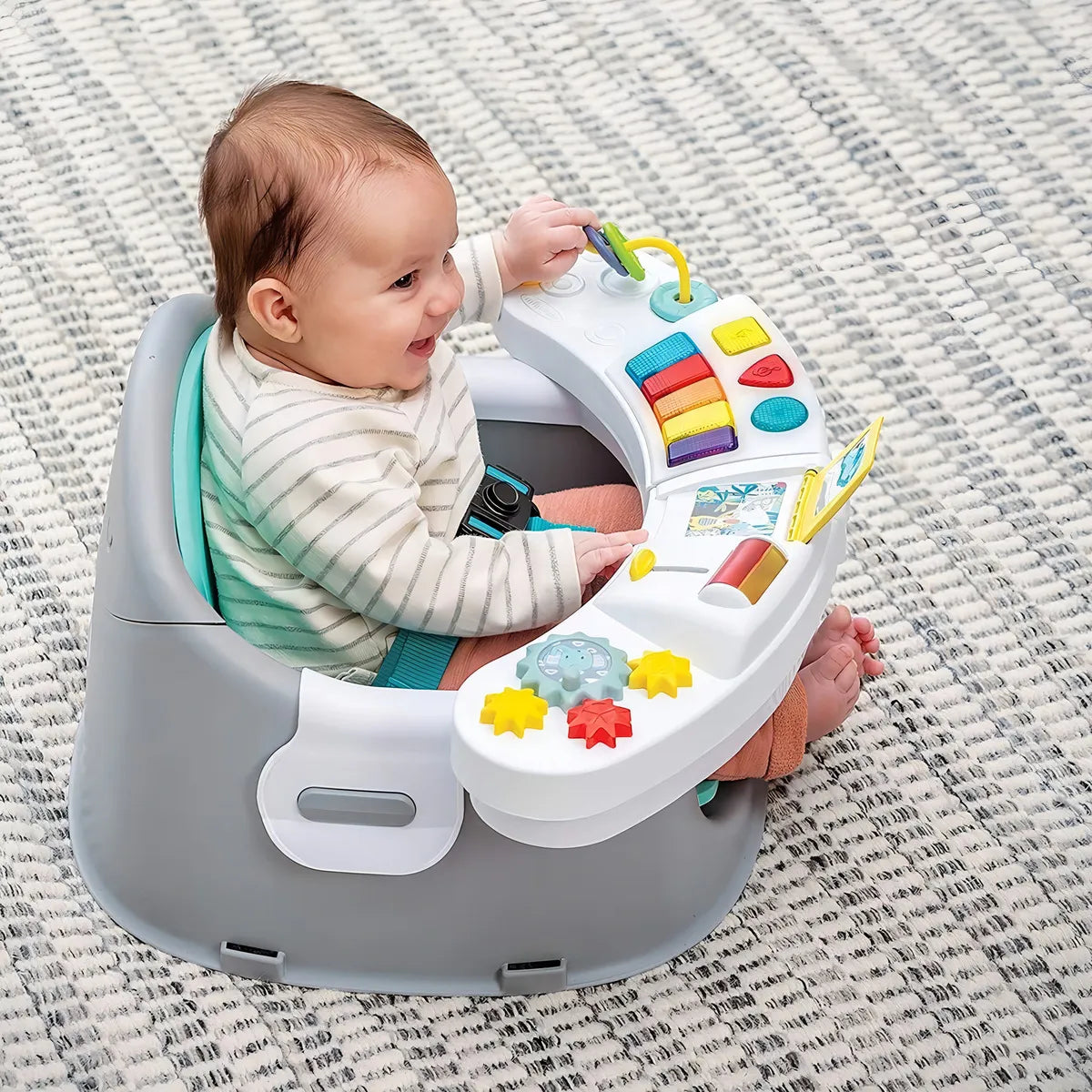 Asiento infantil multifuncional 3 en 1 con sonido Infantino de color gris/verde