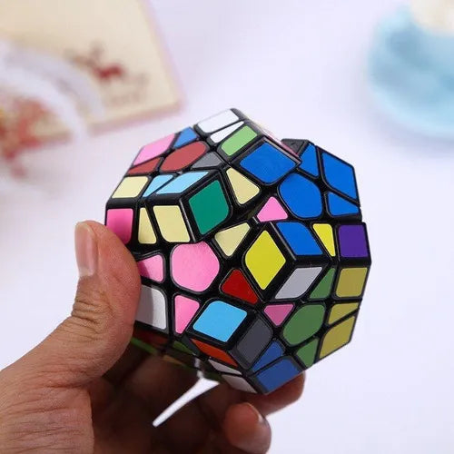 Cubo Rubik 3x3 Qiyi Fondo Negro Speed Cube