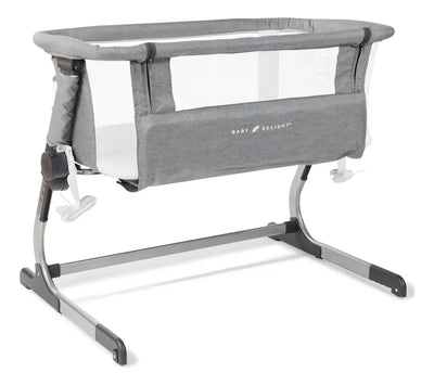 Baby Delight Beside Me Cuna Lateral Y Cama De Noche Para Be. Color Gris