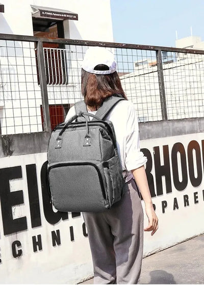 Mochila funcional impermeable gris claro