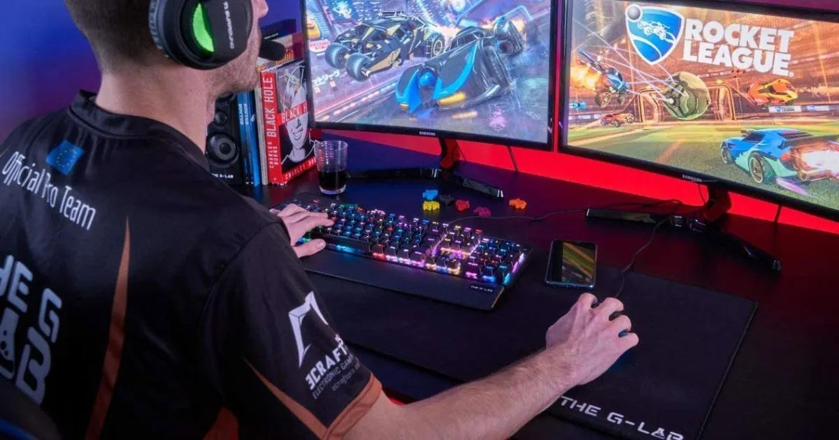 Teclado Logitech G Serie G QWERTY Romer-G inglés internacional color negro con luz RGB