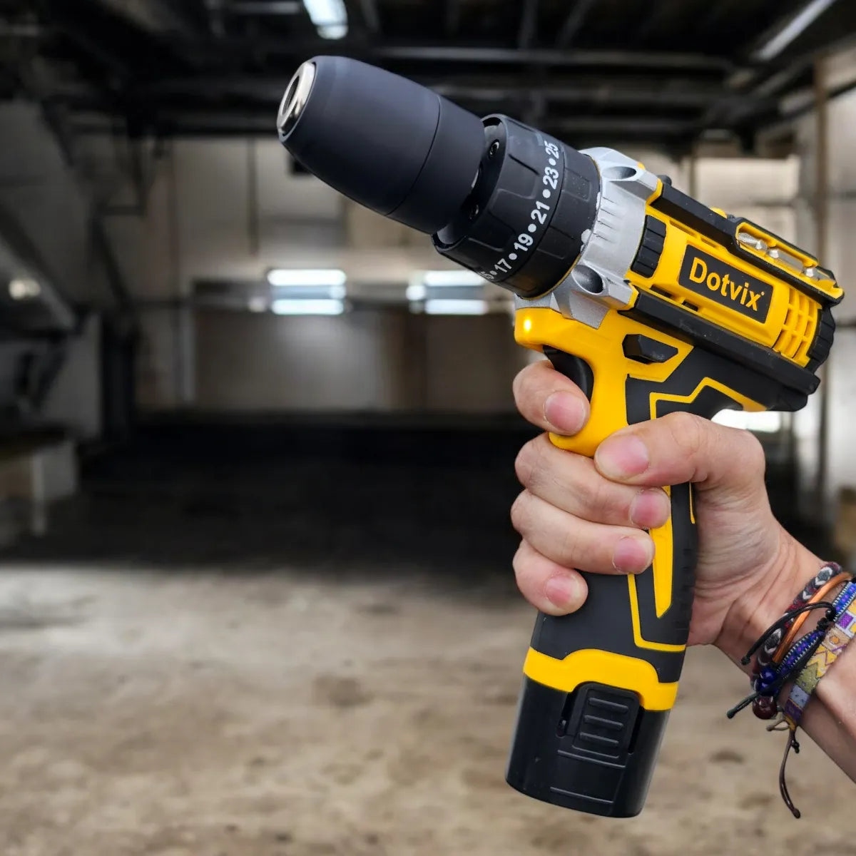 Taladro Inalámbrico De 18 Voltios Con Percutor 2 Velocidades - Amarillo - 50hz/60hz