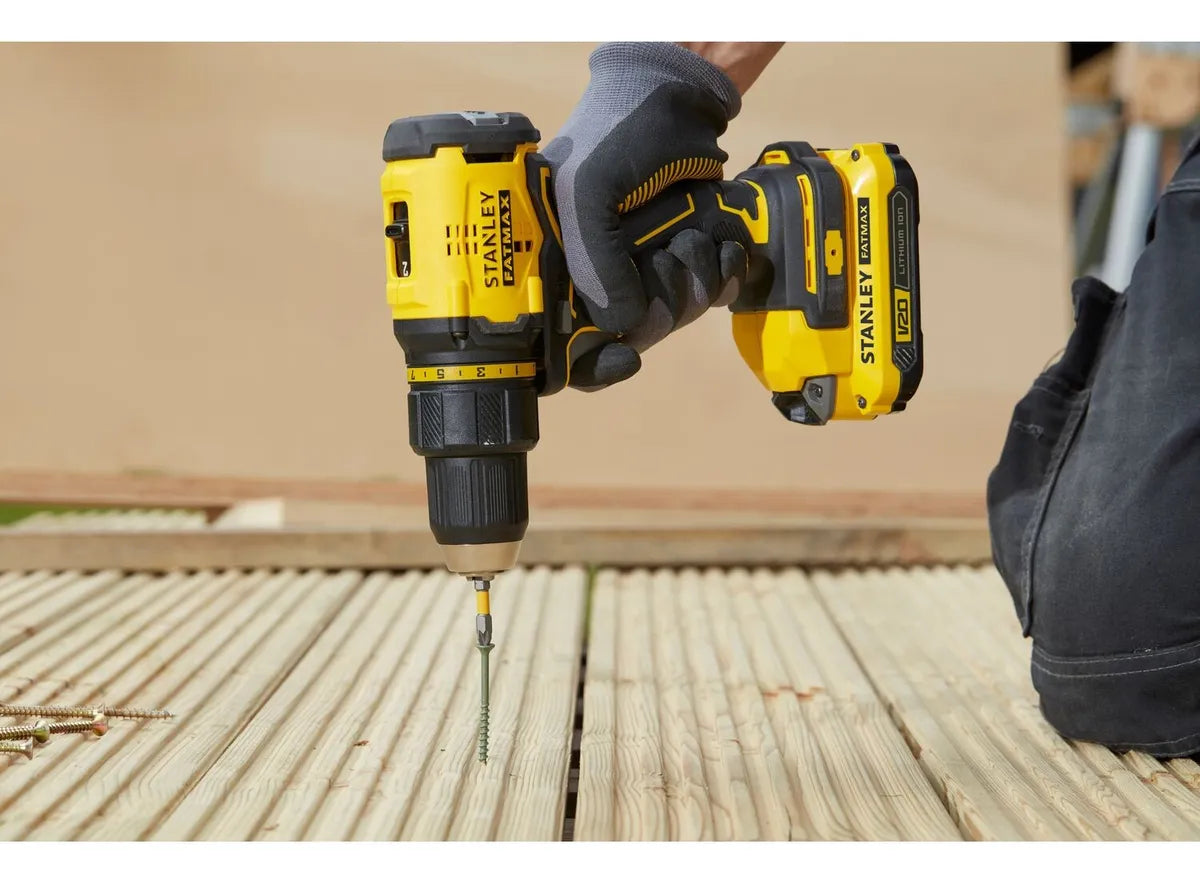 Taladro Atornillador Stanley 20v Bl 1/2 2 Bat Sbd710c2k-b3 Amarillo