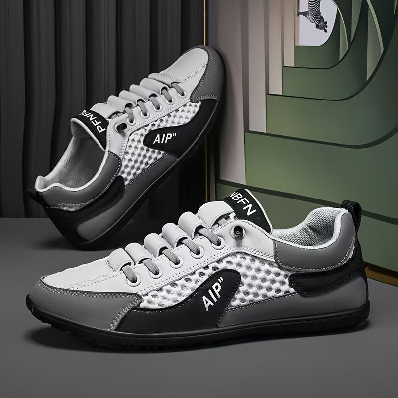 Zapatillas de Malla Transpirables para Hombre - Zapatillas Sin Cordones con Banda Elástica, Zapatos Casuales Ligeros para el Verano, Esquema de Colores Azul Marino y Beige, Suela de Goma Suave, Parte Superior de Tela Cómoda, Diseño de Punta Redonda