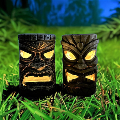 XXOASIS Luz de Estatua Tiki con Energía Solar - Diseño de Tótem Hawaiano con Ojos Luminosos, Decoración de Jardín en Resina Roja y Negra para Césped, Patio, Porche, Estanque y Ocasiones Festivas, Regalo de Iluminación Exterior Recargable, Decoraciones pa
