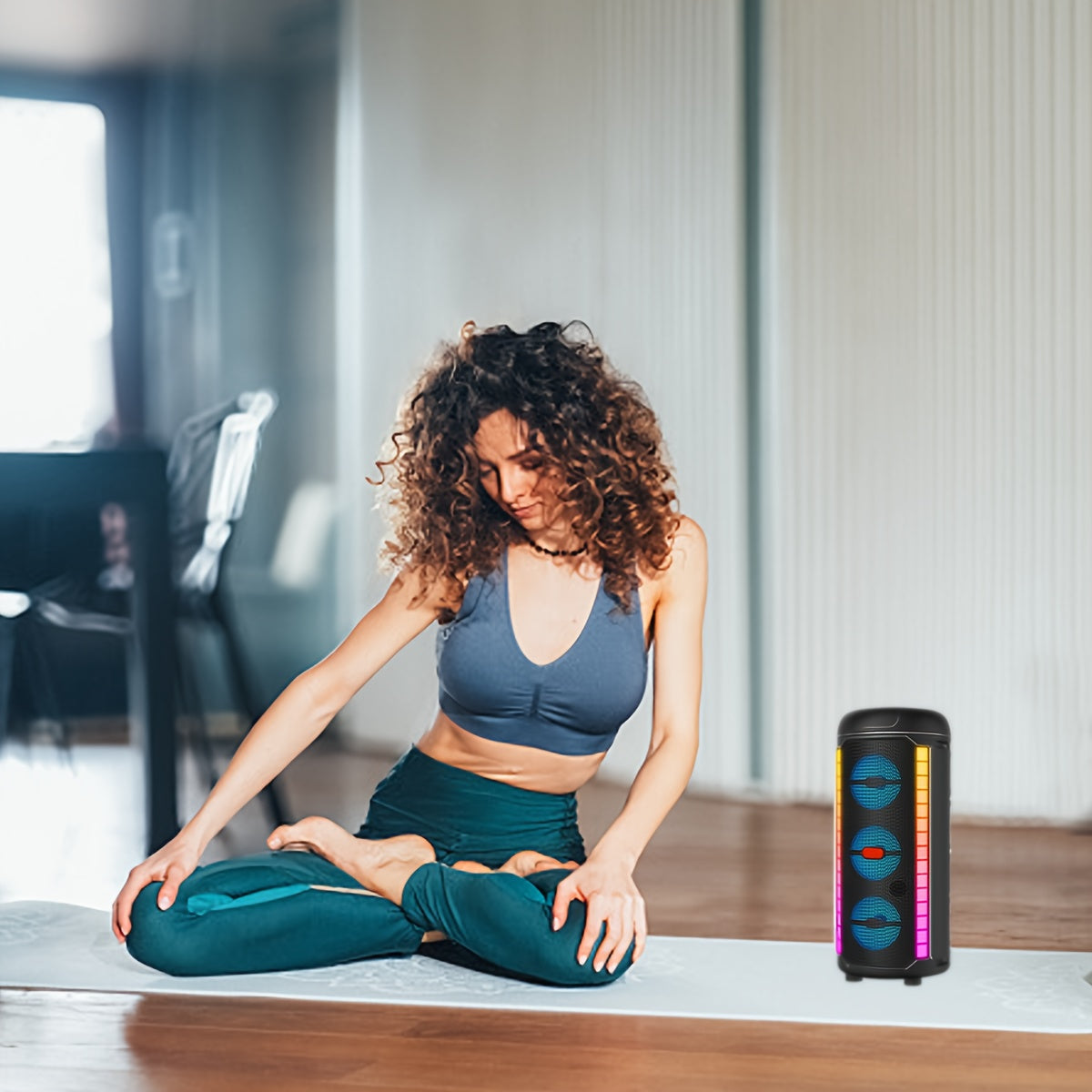 Altavoz inalámbrico portátil al aire libre GIOCHEM con efectos de iluminación coloridos, carga Type-C, controles de tarjeta USB/FM/AUX/MIC y botones, batería recargable de 2400 mAh para baile al aire libre, camping, iluminación de escenario, fiesta de di