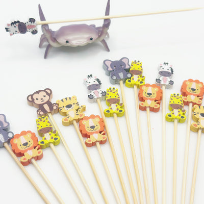 50/100pcs Palillos de Bambú con Animales del Safari - 11.94 cm Palillos Coloridos para Decoraciones de Fiestas, Aperitivos y Bebidas de Frutas - Brochetas Temáticas Divertidas y de Alta Calidad para Fiestas Infantiles y Eventos
