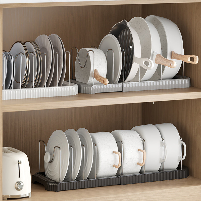 Soporte de Ollas Retráctil de Acero Inoxidable con 6 Compartimentos Ajustables - Estante Flexible para Cocina para Ollas, Tapas y Utensilios - Ideal para Cocinas Caseras, Cafeterías, Restaurantes y Bares