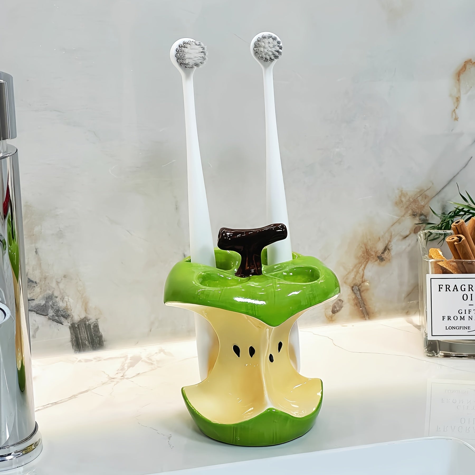 Portacepillos cerámico innovador y original en forma de núcleo de manzana, práctico y decorativo: la elección perfecta para el hogar o como un regalo especial