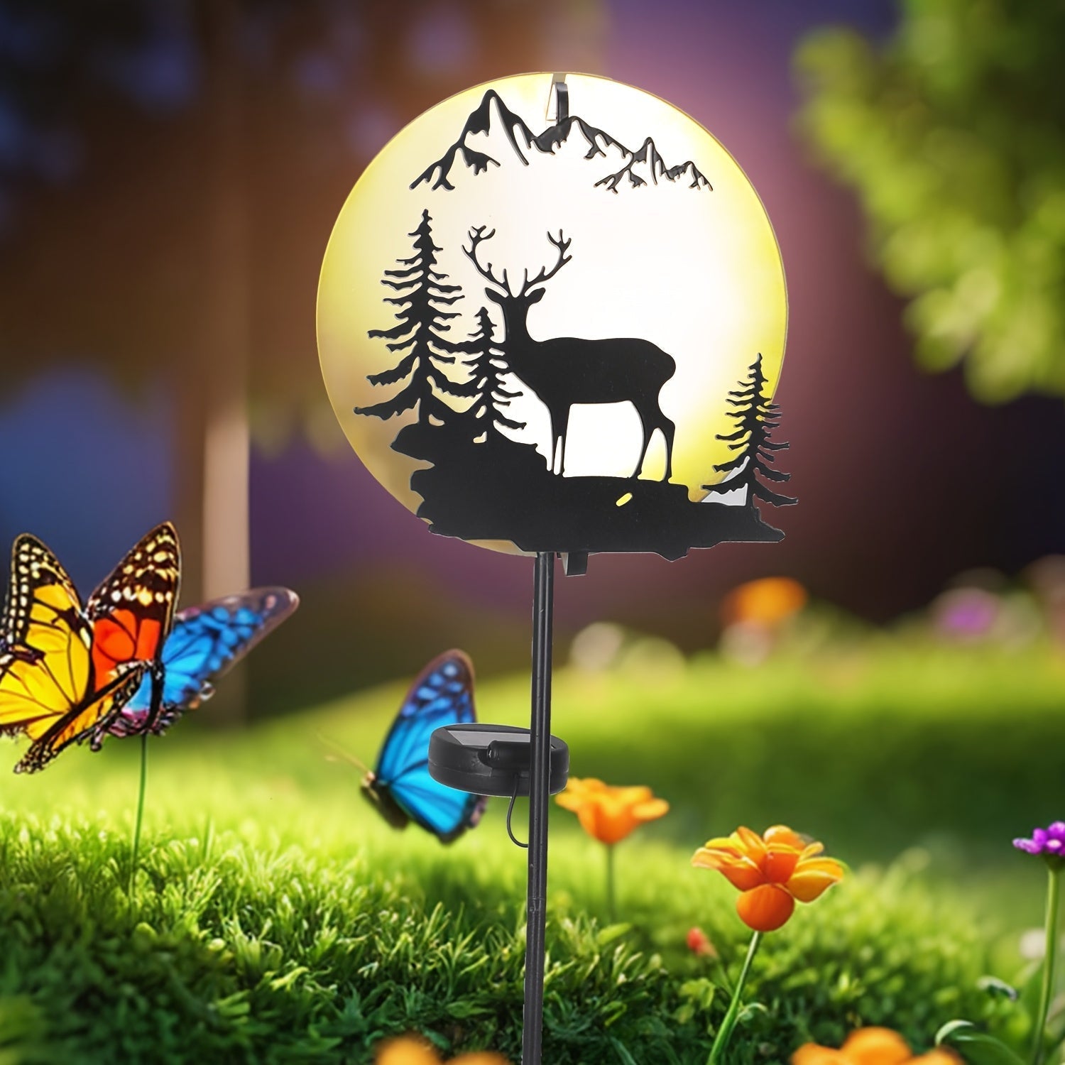 Una luz de jardín de reno solar, un poste de luz de ciervo circular de metal para la noche, con LED de alta luminosidad a prueba de agua de blanco cálido, adecuado para jardines festivos, jardines, patios, caminos, pasillos y decoraciones de jardinería.