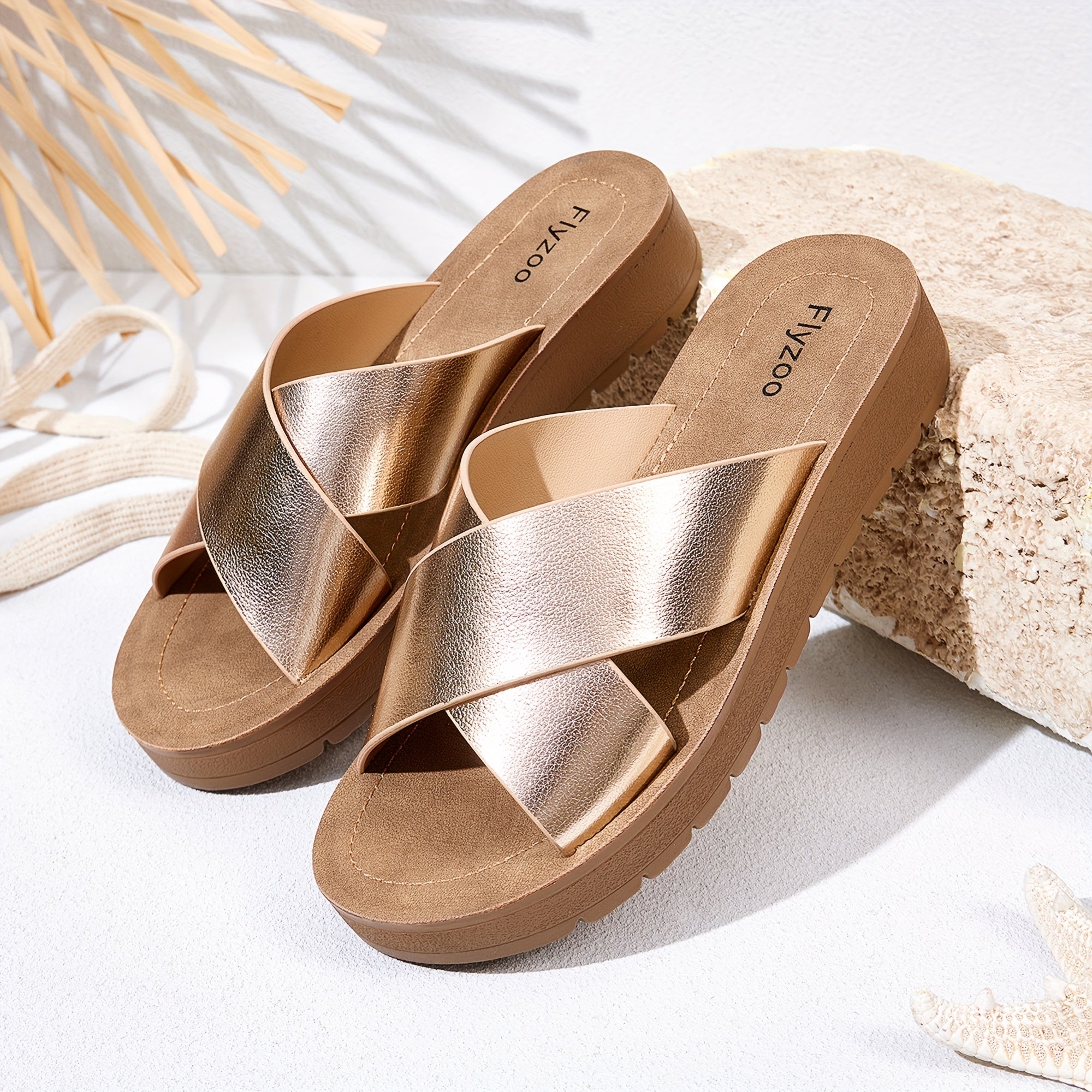 1 par de sandalias planas de verano para mujer con tiras cruzadas - punta abierta, sin cordones, cómodas, con cubierta sintética, zapatillas de playa con suela gruesa y acolchada para uso diario, al lado de la piscina, uso casual y zapatillas de piscina,