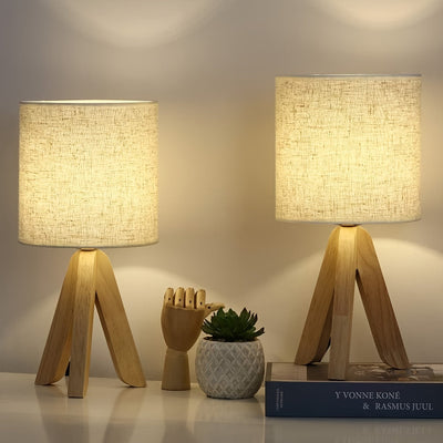 1pc Lámpara De Mesa, Linda Lámpara De Escritorio, Lámpara De Noche Con Pantalla De Tela Y Base De Trípode Para Habitación, Oficina, Sala De Estudio, Dormitorio, Dormitorio