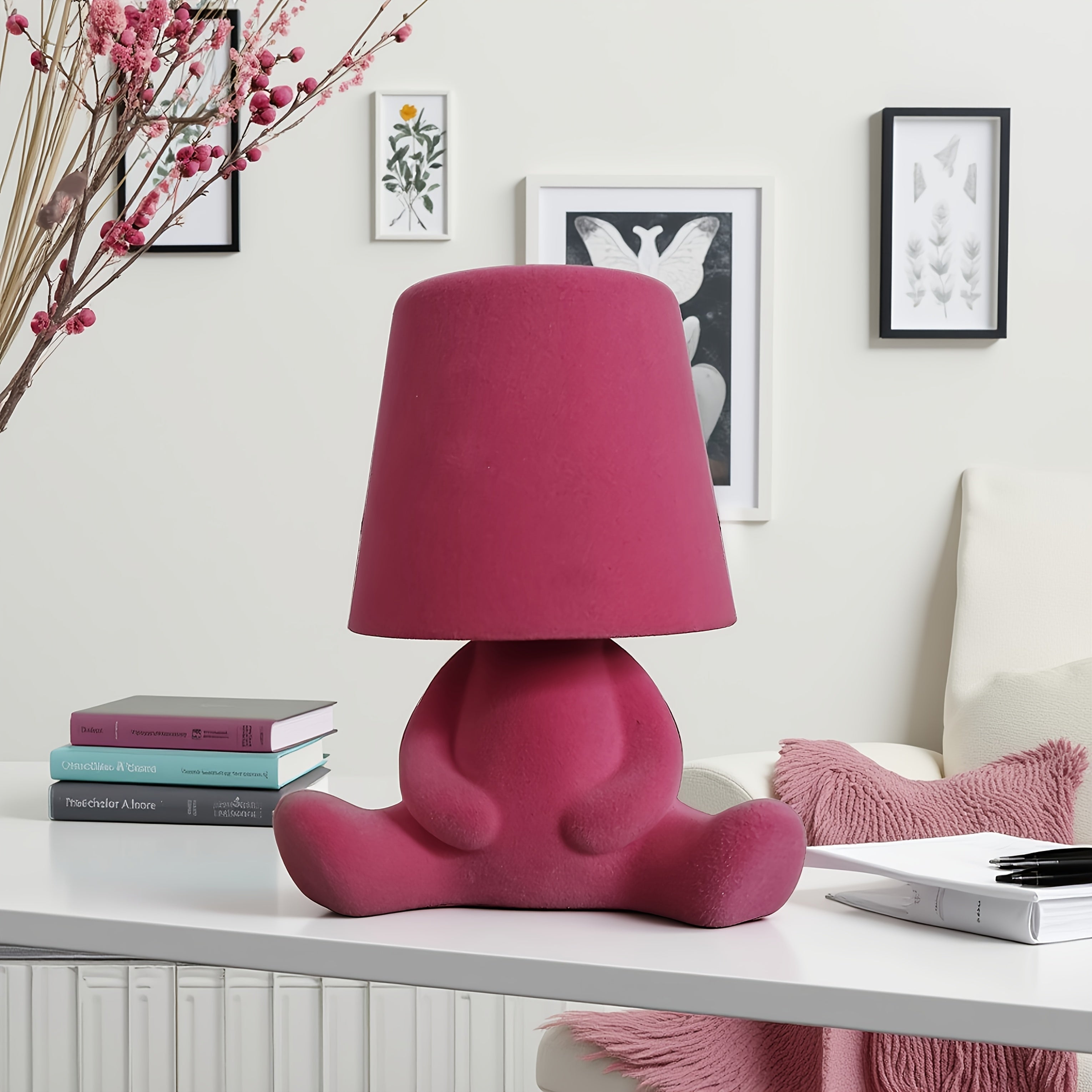 Una luz nocturna LED de tres colores con tacto y ajuste de brillo, recargable por USB, hecha de tela de terciopelo de material ABS, ideal para sala de estar, dormitorio, hotel, mesa de noche, regalo de cumpleaños, etc.