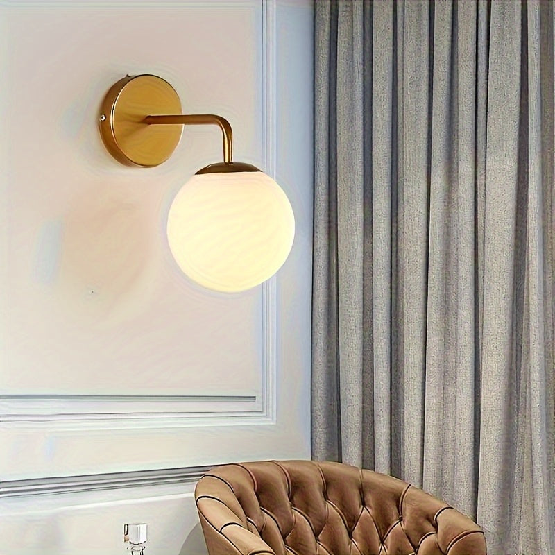 Aplicación de Pared Dorada Moderna, Estilo Nórdico con Pantalla de Globo Lechoso, Lámparas de Pared para Dormitorio y Sala de Estar, Aplique de Bola Interior para la Puerta del Dormitorio