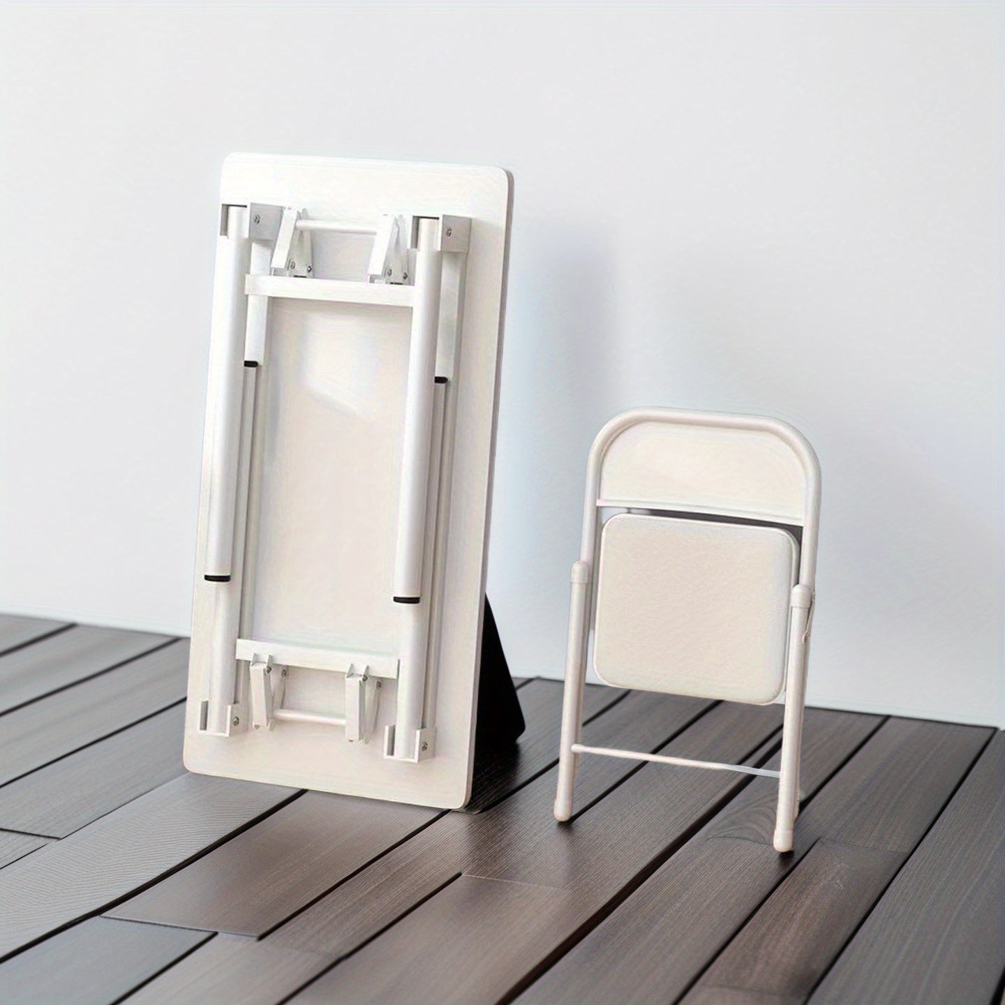 Escritorio Plegable Compacto con Silla, Ideal para Oficina en Casa, Dormitorio y Espacios Pequeños, Estilo Moderno, Diseño Elegante, Uso Versátil - Todo Clima