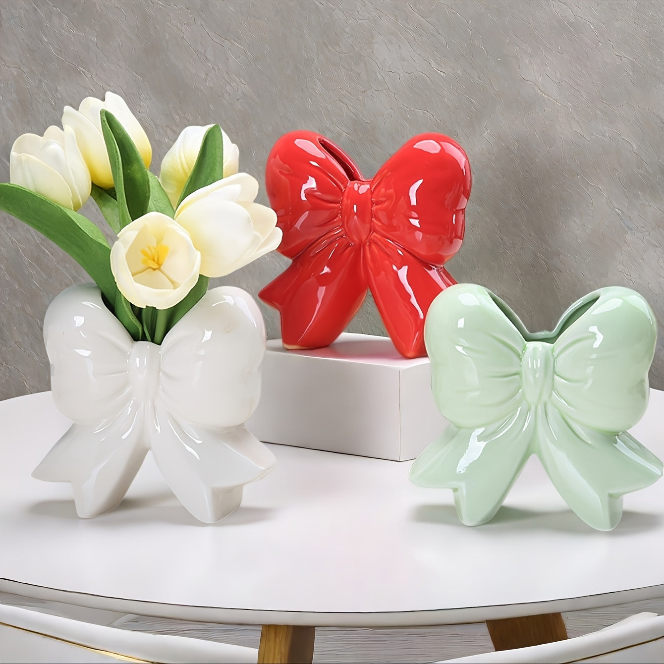 Jarrón Cerámico Elegante con Forma de Arco, Pieza Decorativa Estilo Europeo para Mesa