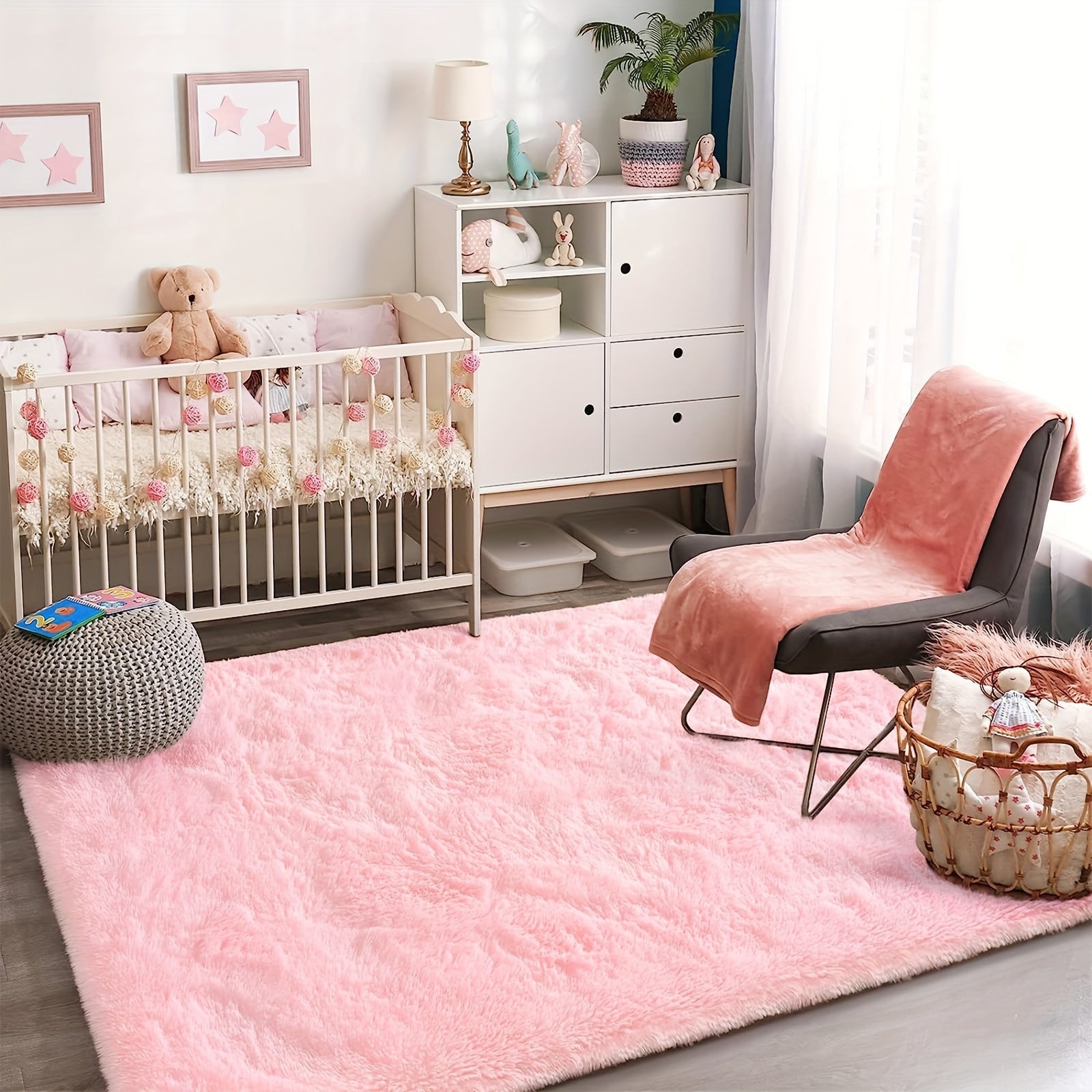 Alfombra suave de felpa larga, tela ultra suave de pelo artificial, gruesa, antideslizante, resistente y duradera. Crea una atmósfera cálida, encantadora, romántica e íntima, decoración para el hogar y la habitación