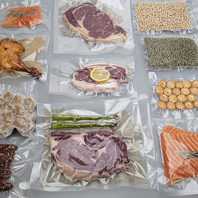 AGASHE 15m Bolsa de sellador de vacío - Bolsas de almacenamiento de alimentos reutilizables PE+PA, 4 tamaños para productos frescos, carne y snacks | Mantén el refrigerador organizado y previene los olores | Ideal para uso en casa y cocina, bolsas de sel