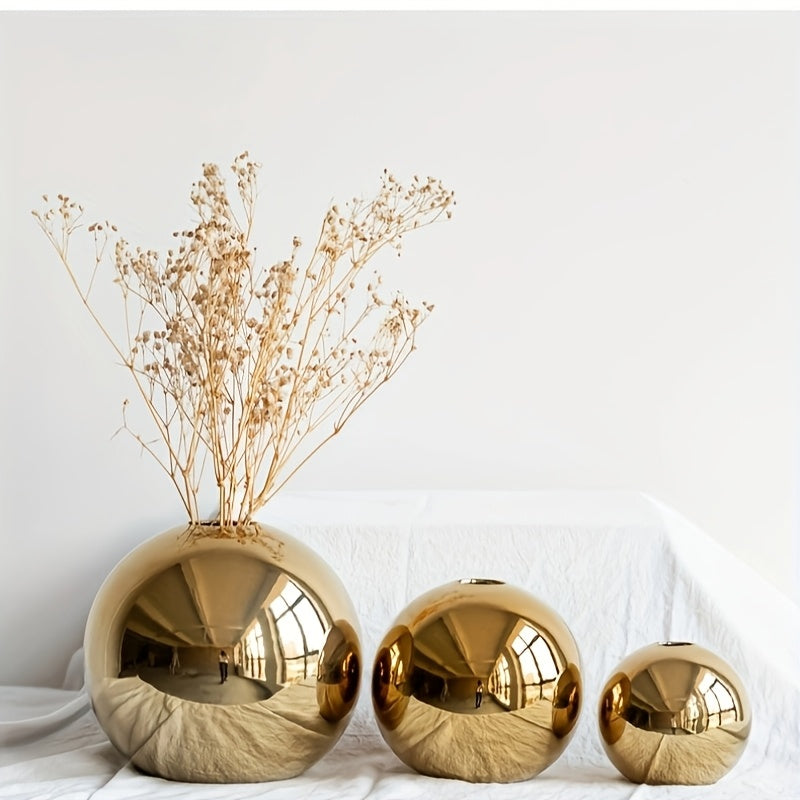 Jarrón Cerámico Estilo Europeo y Americano con Baño de Oro Electrolítico, Maceta Decorativa para Sala o Estudio, Adorno Floral Redondo para Bodas en Casa, Conjunto de Tres Piezas de Jarrones Cerámicos, Regalo de Inauguración para Amigos
