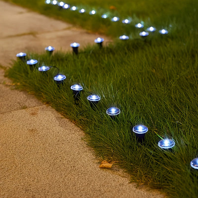 30pcs Luces Solares para Senderos Exteriores - Brillo Amarillo Cálido, Luces de Estaca de Plástico Adecuadas para Céspedes, Jardines y Decoraciones de Villas, Iluminación Ambiental Navideña, Lámparas Solares para Exteriores
