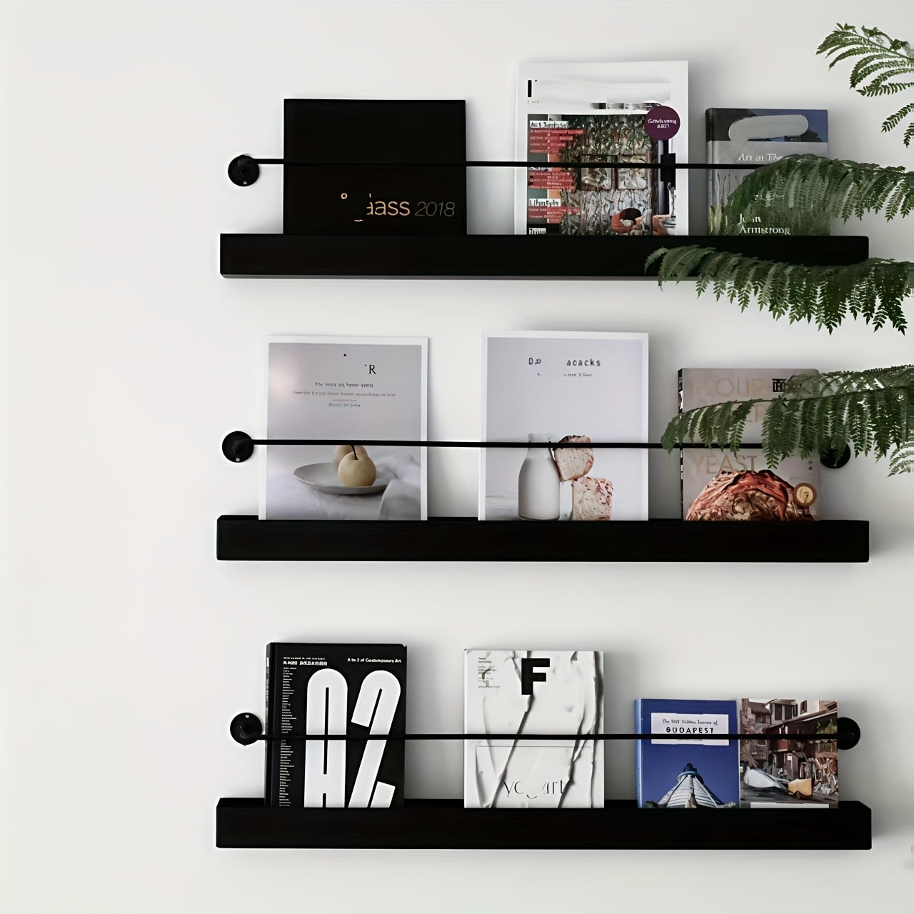 Estante de revistas moderno de metal con múltiples estantes para libros, almacenamiento y decoración - Diseño contemporáneo para dormitorio u oficina, organizador de almacenamiento de libros, estante minimalista, estante de metal elegante