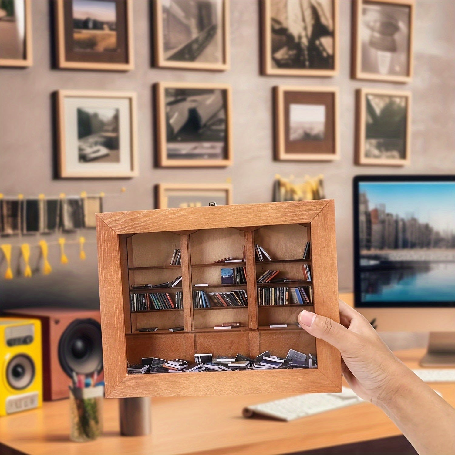 1pc Estantería Mini Hecha a Mano para la Ansiedad, Mueble de Exhibición de Madera Retro, con 200 Libros Pequeños, Decoración de Escritorio para Amantes de los Libros, Regalo de Navidad Perfecto, Diseño Independiente