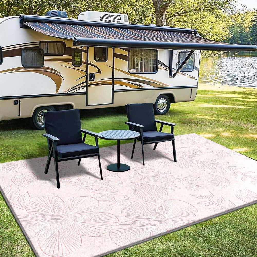 Siete Ciervos Alfombra Floral de Terciopelo para Exteriores - Suave, Antideslizante, Lavable en Máquina, Alfombra de Poliéster para Patio, Césped y Áreas de Alta Circulación, Color Crema con Diseño Floral Rosa, Ideal para Acampar en Camper y Vida al Aire