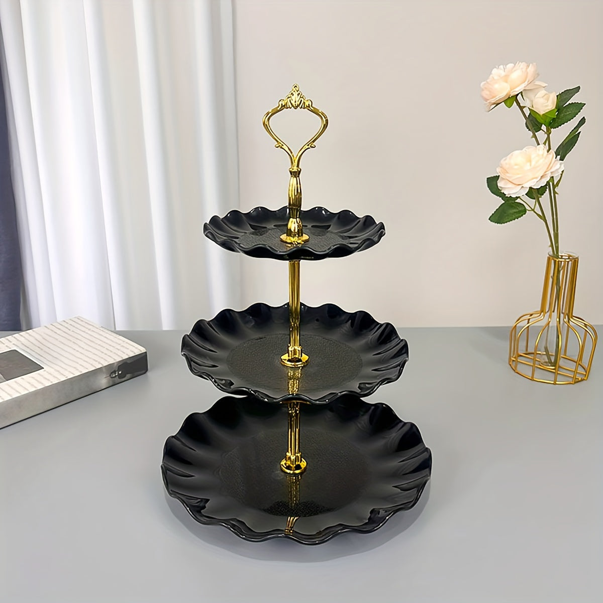 1pc Elegante Soporte para Pastel de 3 Niveles en Verde y Blanco, con Detalles Dorados - Diseño Floral, Material PP Duradero - Ideal para Fiestas de Té, Bodas, Reuniones - Perfecto para Exhibición de Postres y Uso en la Cocina, Suministros para Decoración