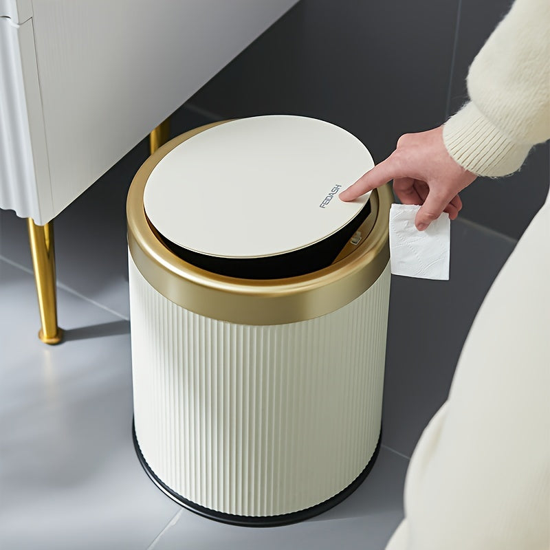 1pc Cubo de Basura Sin Manos con Tapa que se Abre Presionando, Diseño Cilíndrico Moderno y Duradero para Hogar Oficina Cocina Dormitorio, Detalles en Blanco y Dorado, Cesta Compacta Ahorra Espacio, Papelera Elegante, Cubo de Plástico Estilo, Diseño Funci