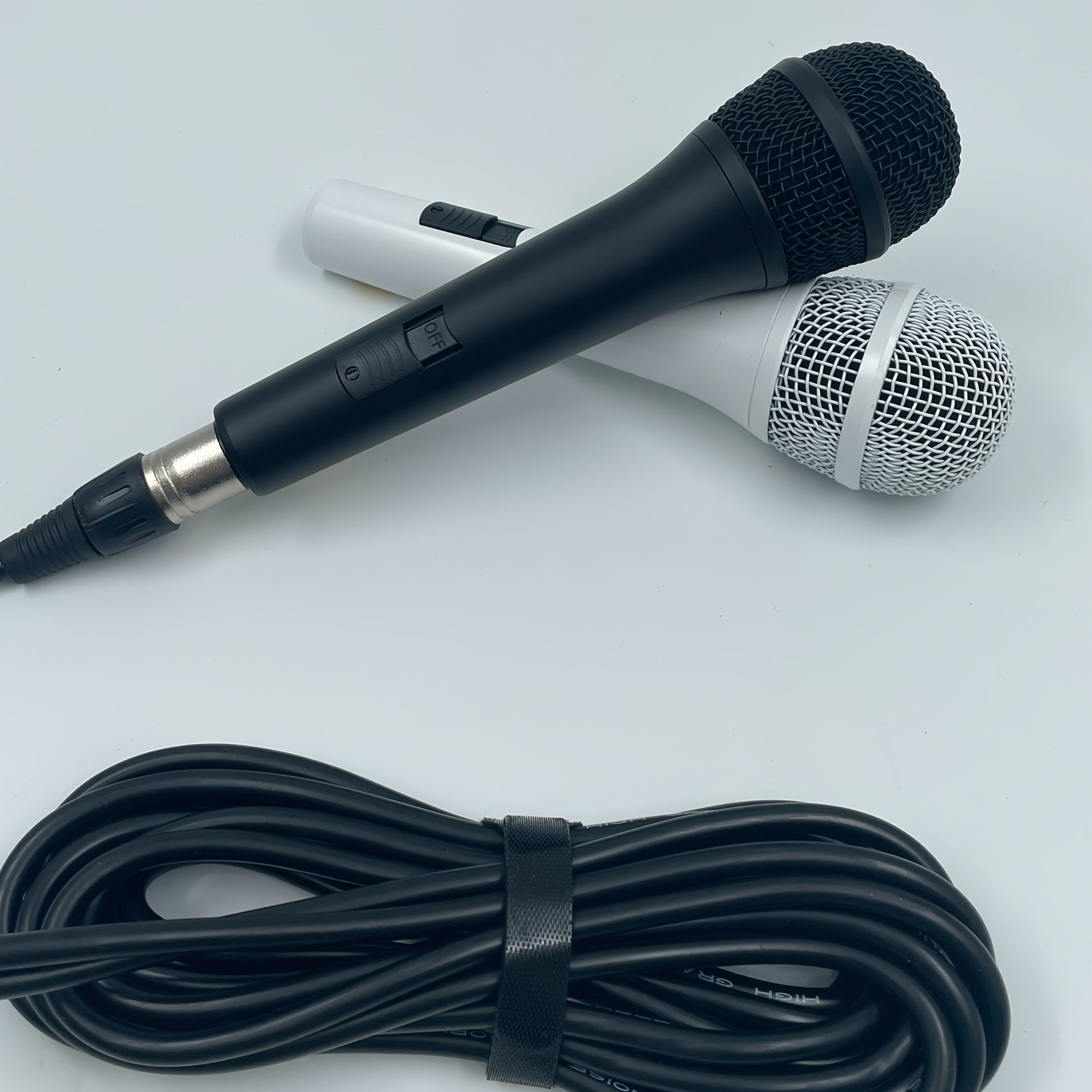 Micrófono Dinámico Unidireccional con Cable para Karaoke - Micrófono de Conexión Directa para Máquina de Karaoke, Amplificador y Altavoz - Para Cantar, Hablar en Público y Fiestas